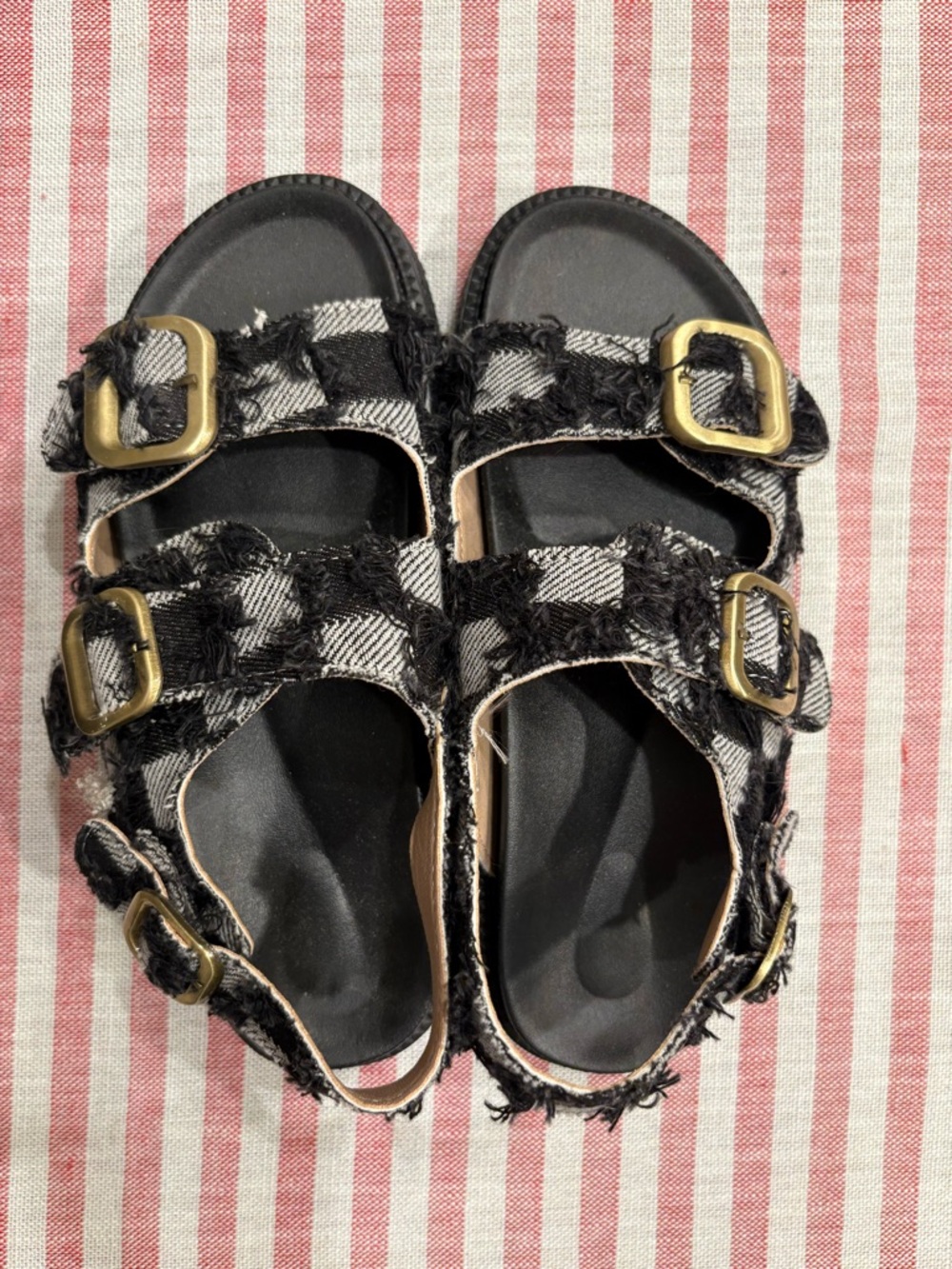 Women’s Black & White Plaid Buckle Sandals